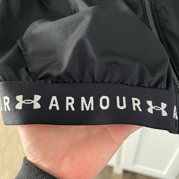 Under Armour Warm-up XS - Picture 7 of 7